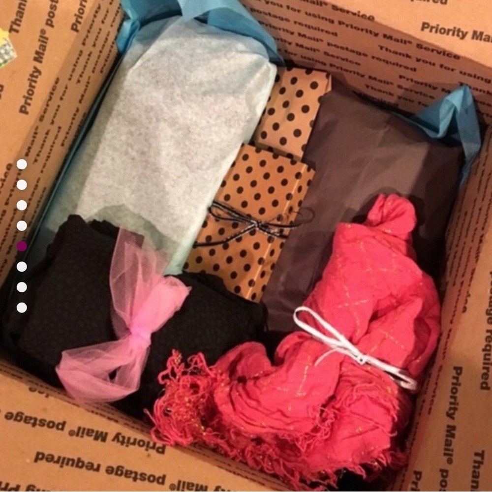 MYSTERY-BOX! Limited Time Only!✨ - Picture 2 of 8